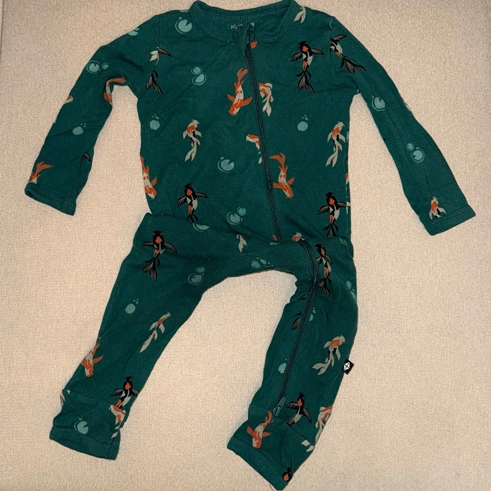 Kyte Baby Koi Zippered Romper 6-12M